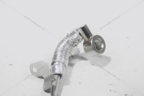 Трубка подачи масла к турбине (L33E-14-270C) MAZDA L33E14270C