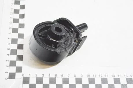Опора роздавальної коробки L200 (07-) MITSUBISHI 3204A005