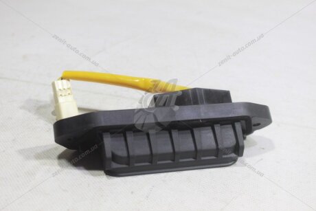 Кнопка відкриття двері багажника Outlander III (2012) 2,4i CVT MITSUBISHI '5810A077