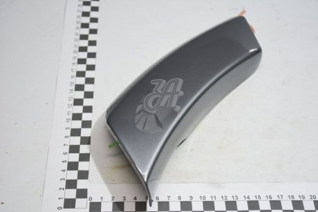 Накладка бампера переднего правая MITSUBISHI MN181246HB
