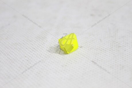 Гніздо шурупа (пластик) Outlander III (2012) 2,4i CVT MITSUBISHI 'MU000314