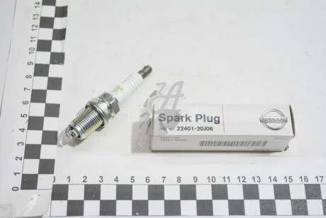 Свеча зажигания (22401-20J06) NISSAN 2240120J06