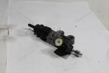Цилиндр сцепления рабочий (30620-VB00A) NISSAN 30620VB00A