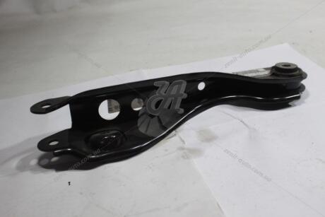 Рычаг подвески попер зад лев (551A1-CM80A) NISSAN 551A1CM80A