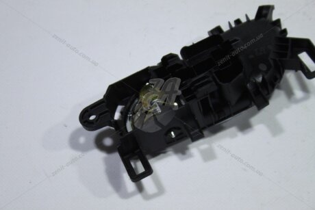 Ручка внутр відкриття перед прав двері Qashqai (14-) NISSAN '806704EA1A