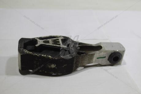 Опора двигуна передня Citroen C4/Peugeot 308 II (13-) Citroen/Peugeot Peugeot/Citroen '9808838680