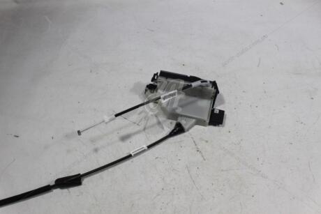 Замок двери Citroen C3 Citroen/Peugeot Peugeot/Citroen '9810209280