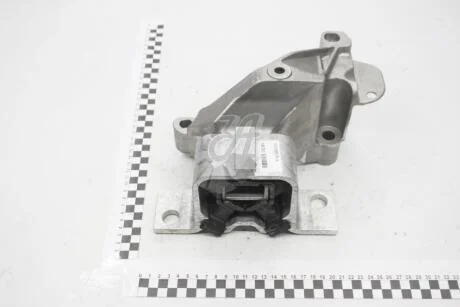 Опора двигуна права 1.6 16V Renault Duster, Logan II, Sandero II Renault RENAULT 112105867R