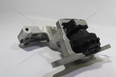 Опора двигуна Kaleos 2,5 16V (08-16) RENAULT '112106118R