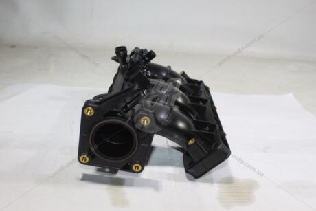 Колектор впускний 0,9 Tce Clio IV, Twingo III, Logan II RENAULT '140039944R