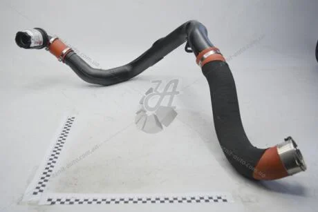 Патрубок интеркулера 2.3dCi Renault Master III / Opel Movano B 10- Renault RENAULT 144601765R