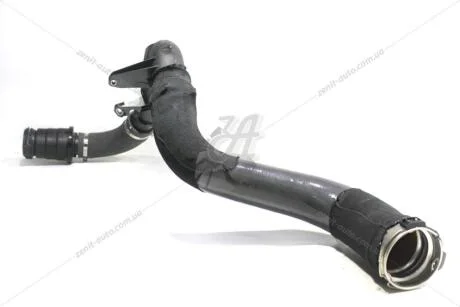 Патрубок інтеркулера 1,6 dci Renault Megane III, Scenic III (11-16) (144605705R) Renault RENAULT '144605705R