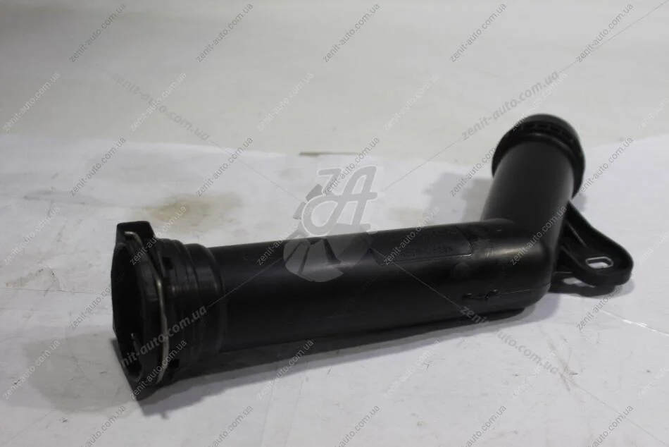 Патрубок интеркулера правый Renault Megane III, Scenic III, Fluence, 1,5dci (144609794R) Renault RENAULT '144609794R (фото 1)