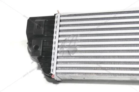 Радіатор інтеркулера 2,3 dci Master III (19-) RENAULT '144969388R