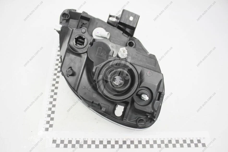 Фара передняя левая Renault RENAULT 260603883R (фото 1)