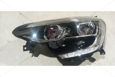 Уцінка_безповоротна_подряпина_Фара ліва reflektor Megane IV (18-) (260609985R) RENAULT '260609985RUCENKA