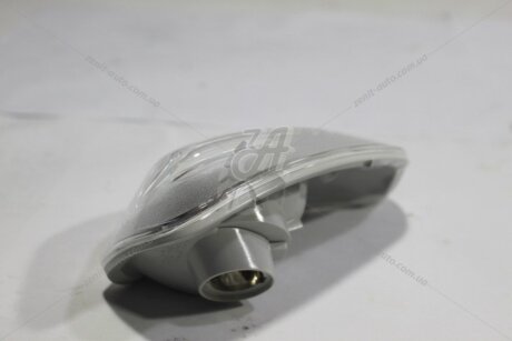 Ліхтар покажчика повороту правий на дзеркалі Master III 2010- RENAULT '261609635R