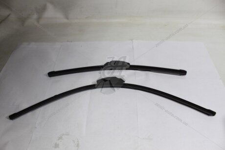 Щетка стеклоочистителя б/к (компл 2шт) Kadjar (15-) RENAULT '288903138R