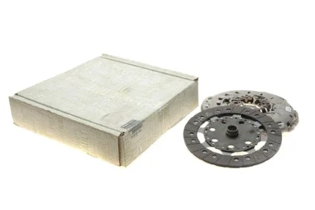 Зчеплення 1,6 dci Nissan Qashqai, Renault Megane III, Scenic III (11-) Renault RENAULT 302058134R