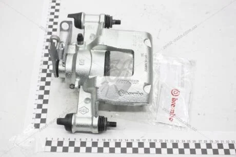 Суппорт тормозной задний правый Master III (10-) Renault RENAULT 440016959R