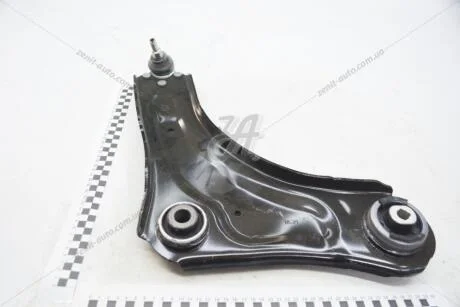 Рычаг передний правый Renault Megane III, Scenic III (08-) Renault RENAULT 545006560R