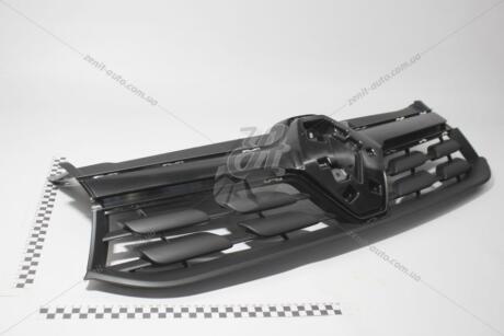 Фото решетка радиатора Sandero II Stepway RENAULT 623106214R Решетка радиатора Sandero II Stepway RENAULT 623106214R