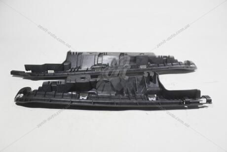 Кронштейн решетки радиатора Koleos (08-16) RENAULT 623925818R