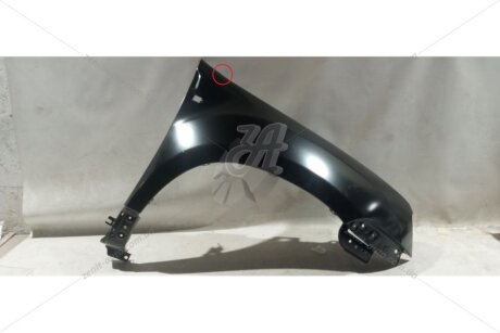 _Уцінка_безповоротний_(невеликий заломчик у верхній частині)_Крило Duster (631008599R) RENAULT '631008599RUCENKA