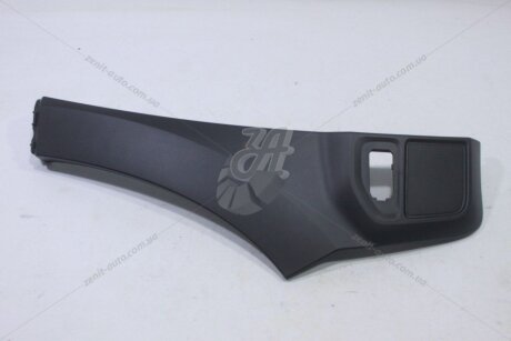 Накладка крыла правая Duster II (17-) RENAULT '638749255R