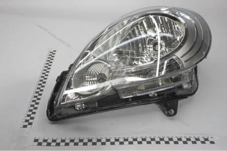 Фара ліва Renault Kangoo II (08-13) Renault RENAULT 7701068181