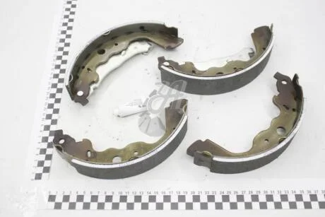 Колодки тормозные задние барабанные Renault Duster, Captur, Kangoo II, Logan MCV II Renault RENAULT 7701210109