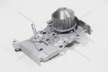 Насос водяний Value+ Logan Clio Kangoo Megane Duster 1.4/1.6 16v K4J K4M Renault RENAULT 7711945980