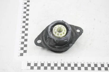 Опора двигателя левая 1,9dci Renult Trafic II, Opel Vivaro A 2001- Renault RENAULT 8200003824