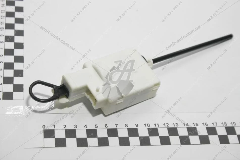 Электропривод замка лючка бака Vivaro 01-10,Trafic 00-14 Renault RENAULT 8200032984 (фото 1)