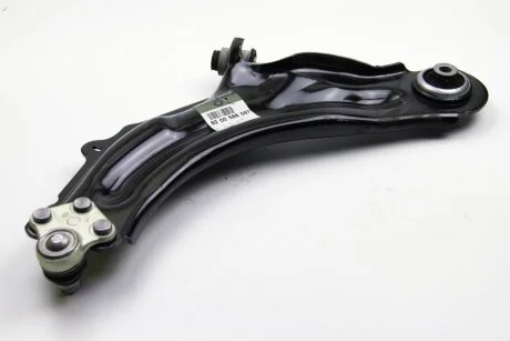 Важіль підвіски KANGOO Renault RENAULT 8200586567