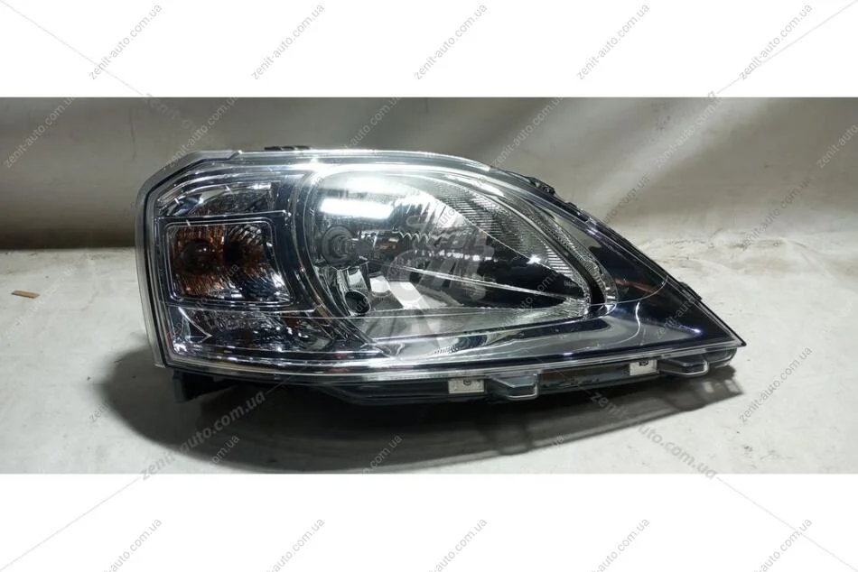 _Уцінка_Фара права (сліди встановлення) Logan (08-) (8200744754) Renault RENAULT '8200744754UCENKA (фото 1)