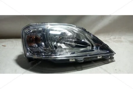 _Уцінка_Фара права (сліди встановлення) Logan (08-) (8200744754) Renault RENAULT '8200744754UCENKA