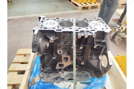 Блок цилиндров в сборе 2,3 dci M9T Renault Master III (10-) поршни+коленвал+шатуны+масляный насос+цепь м.н.+поддон) Renault RENAULT '8201627658
