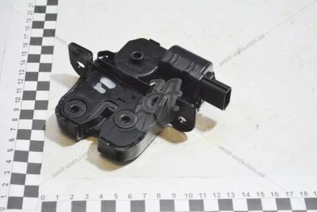Замок кришки багажника Renault Megane III, Captur, Scenic III Renault RENAULT 905039428R