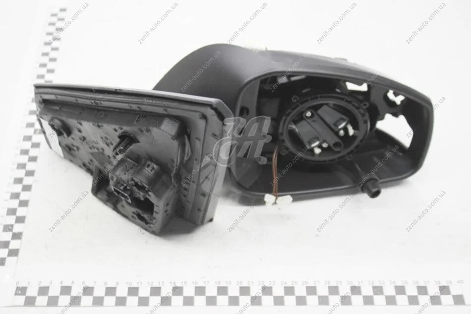 Корпус зеркала правый Renault Fluence, Megane III (963012395R) Renault RENAULT '963012395R (фото 1)