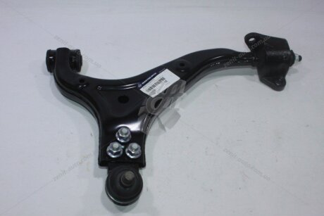 Важіль підвіски передній нижній лівий SSANGYONG '4451034005