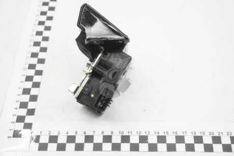 Замок багажника Korando C (10-) SsangYong SSANGYONG 7141034002