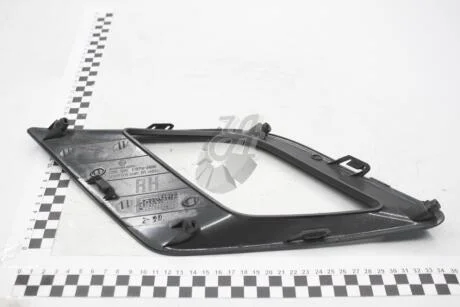 Рамка ПТФ правої Korando C (10-) SsangYong SSANGYONG 7871434000