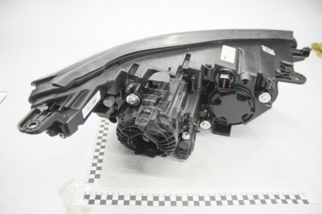 Фара ліва (з коректором + DRL) Tivoli SSANGYONG 8310135300