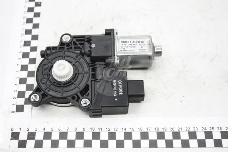 Мотор стеклоподъемника двери передней правой Korando C (10-) SSANGYONG 8810234100 (фото 1)