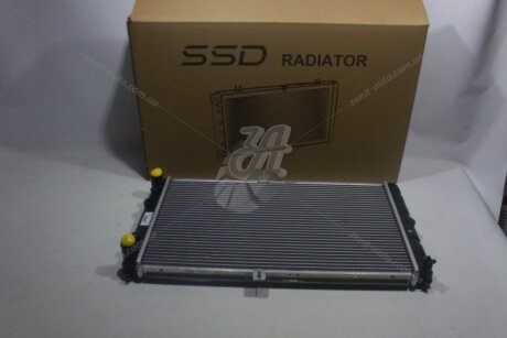 Радіатор охолодження 2110-12 (універсальний) алюм (паяний) SSD '2110011DLB