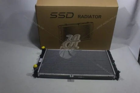 Радіатор охолодження 2110-12 (універсальний) алюм (паяний) SSD '2110011DLB