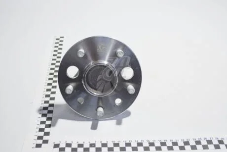 Маточина колеса заднього Toyota Camry ACV3,MCV3 01-06, Highlander (2.4-3.0) 2WD/Lexus ES350 (06-) TANGUN B52028R