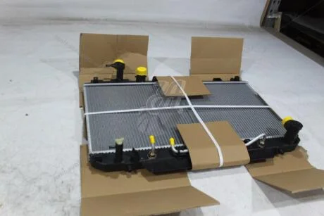 Радиатор охлаждения Toyota RAV 4 (00-) 2.0i AT (P52145) TANGUN 'P52145