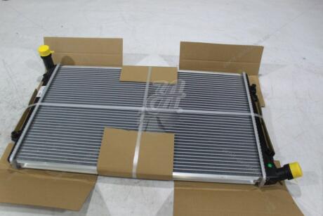Радиатор охлаждения VW Caddy III 1.9d, Golf V 1,9d 2,0d, Passat B6 1,9d AC+/Skoda Octavia (04-13) TANGUN 'P72133